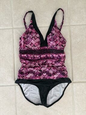 Maxine of Hollywood - Purple Geometric Print One Piece Swimsuit - Size 16